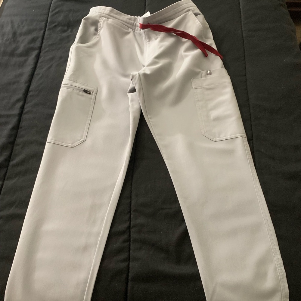 Figs Scrubs Cement petite XS